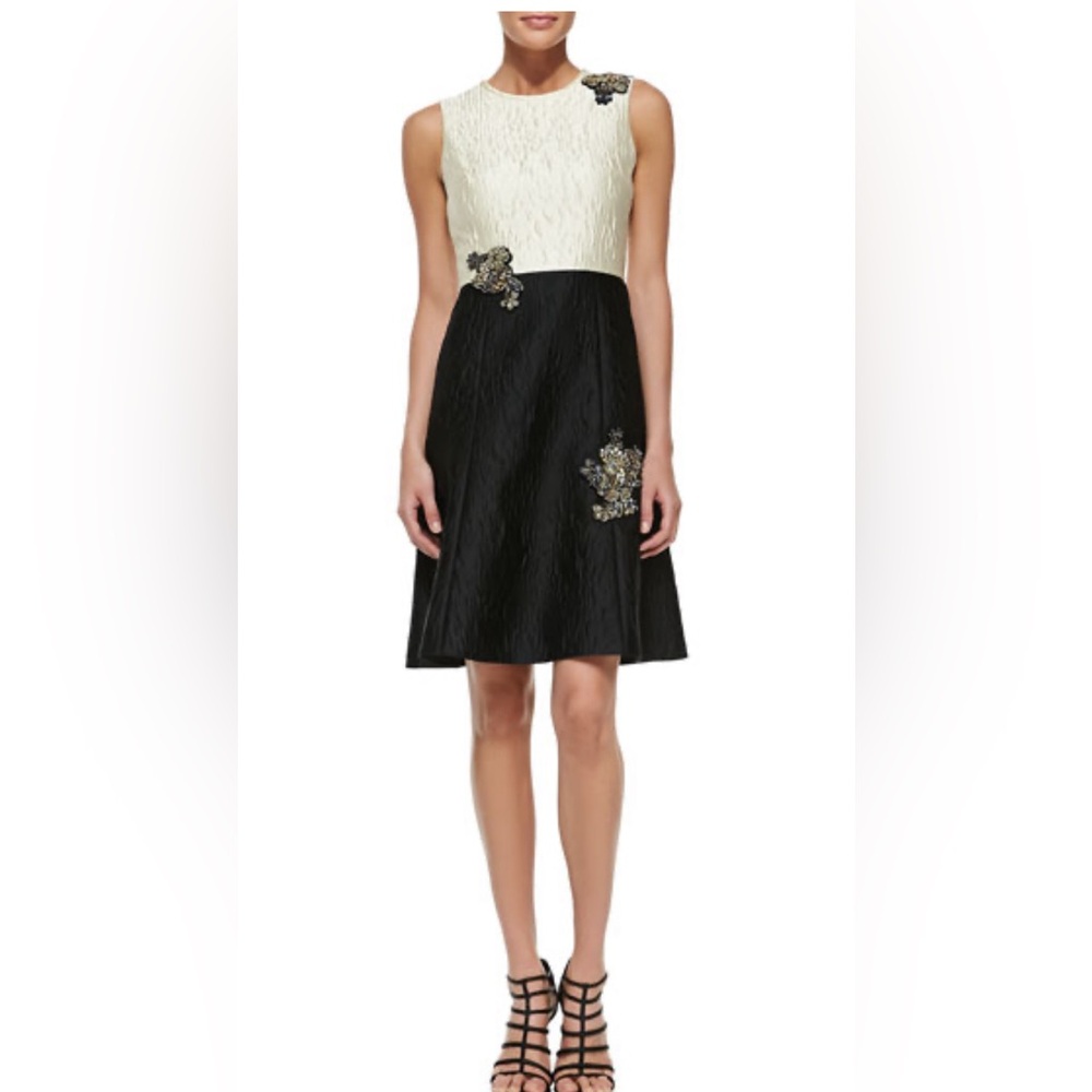**SOLD**Erdem
Sleeveless Flared-Skirt Dress